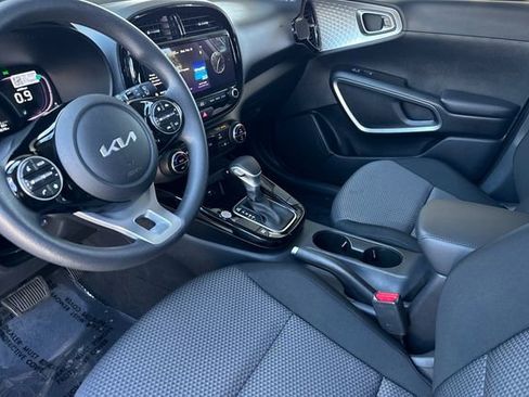 Used 2023 Kia Soul S image 10