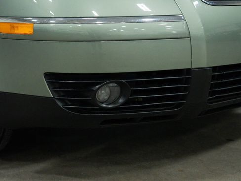 Used 2002 Volkswagen Passat GLX image 13