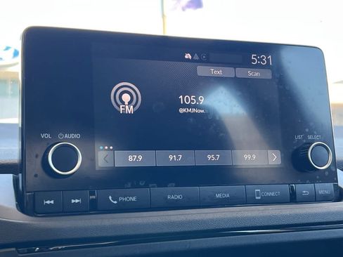 Used 2023 Honda Accord EX image 17