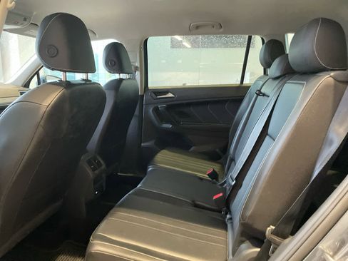 Used 2024 Volkswagen Tiguan SE FWD image 20