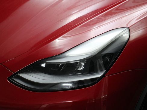 Used 2023 Tesla Model Y Performance image 50