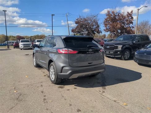 Certified 2022 Ford Edge SEL w/ Convenience Package image 16