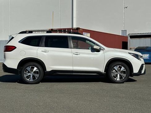 Certified 2025 Subaru Ascent Premium w/ Premium Package AWD/4WD image 3