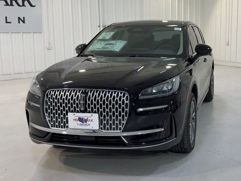 New 2026 Lincoln Corsair Premiere FWD image 4