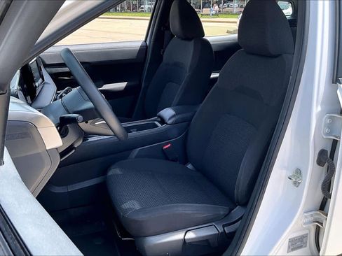 Used 2025 Nissan Kicks S FWD image 8