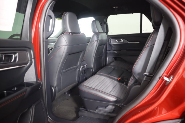 Certified 2025 Ford Explorer ST-Line w/ Premium Package AWD/4WD image 62