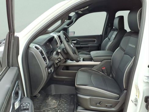New 2025 RAM 2500 Laramie w/ Sport Appearance Package AWD/4WD image 23