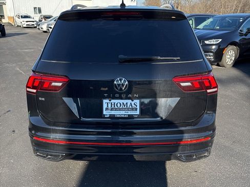 Used 2022 Volkswagen Tiguan SE R-Line image 7