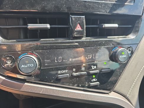 Used 2024 Toyota Camry SE FWD image 20