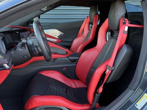 Used 2021 Chevrolet Corvette Stingray Premium Conv w/ Z51 Performance Package image 5