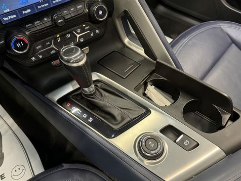 Used 2015 Chevrolet Corvette Z06 w/ 3LZ Preferred Equipment Group image 30