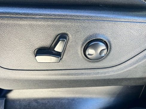 Used 2022 RAM 1500 Big Horn image 24