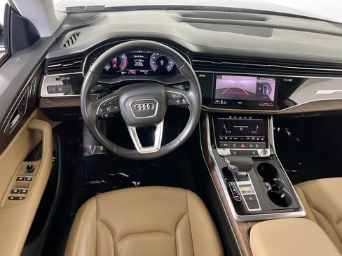 Used 2019 Audi Q8 Premium Plus AWD/4WD image 24
