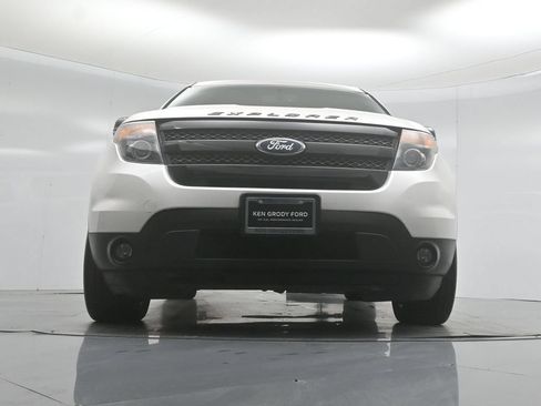 Used 2015 Ford Explorer Sport w/ Equipment Group 401A AWD/4WD image 41