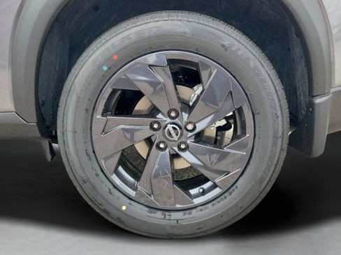 New 2026 Nissan Rogue SV image 6