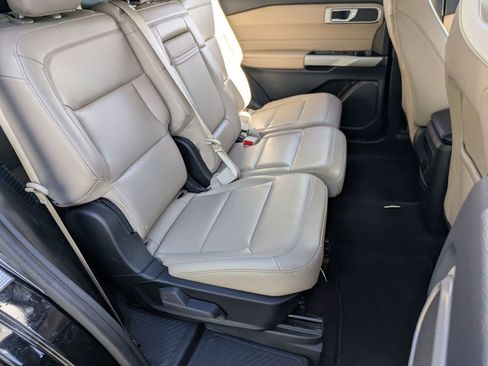 Used 2024 Ford Explorer XLT w/ Equipment Group 202A image 29