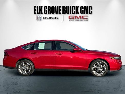 Used 2023 Honda Accord EX image 3