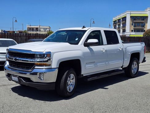 Used 2018 Chevrolet Silverado 1500 LT w/ All Star Edition AWD/4WD image 2