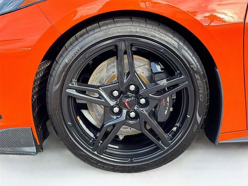 Used 2021 Chevrolet Corvette Stingray Premium Cpe w/ Z51 Performance Package image 30