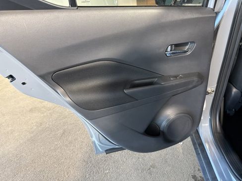 Used 2021 Nissan Kicks SV image 16