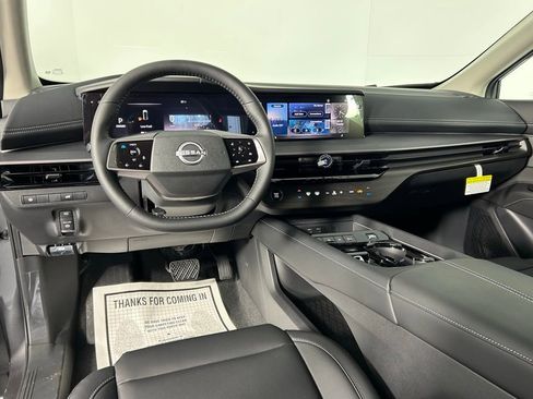 Used 2025 Nissan Murano SV image 18