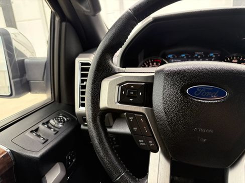 Used 2016 Ford F150 Platinum w/ Equipment Group 701A Luxury AWD/4WD image 28