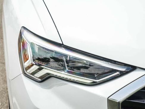 Used 2023 Audi Q3 2.0T Premium w/ Convenience Package AWD/4WD image 4