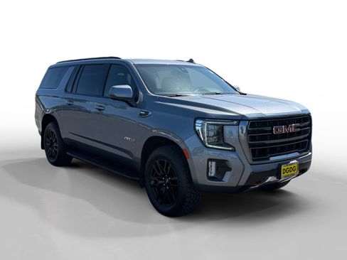 Used 2022 GMC Yukon XL AT4 w/ Max Trailering Package AWD/4WD image 7