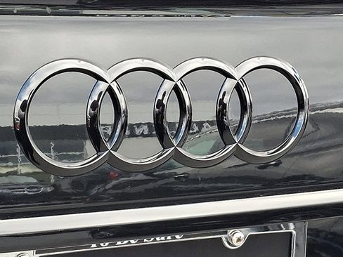 Used 2024 Audi SQ5 Prestige image 33