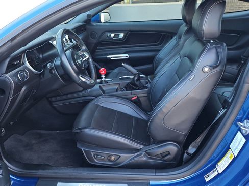 Used 2022 Ford Mustang GT Premium w/ GT Performance Package RWD image 12