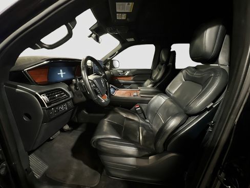 Used 2022 Lincoln Navigator L Reserve AWD/4WD image 16