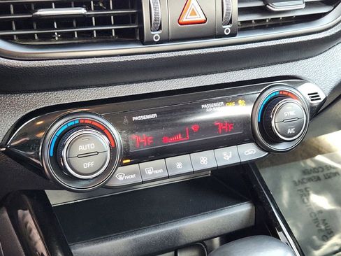 Used 2019 Kia Forte EX image 9