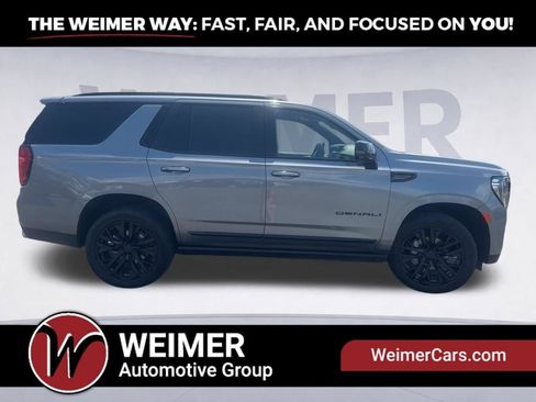 Used 2021 GMC Yukon Denali w/ Denali Premium Package AWD/4WD image 4