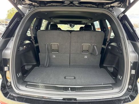 New 2025 Jeep Grand Cherokee L Altitude RWD image 8
