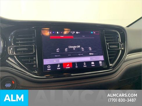 Used 2024 Dodge Durango GT image 24