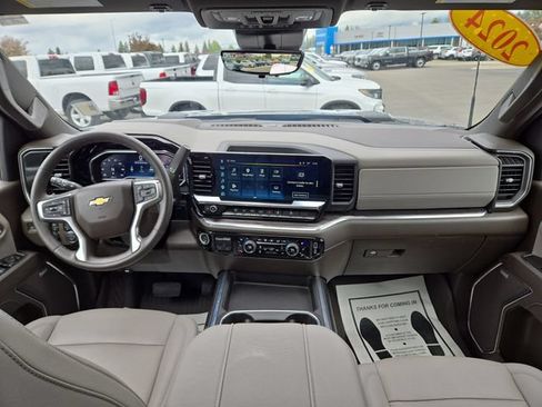 Used 2024 Chevrolet Silverado 2500 LTZ w/ LTZ Plus Package AWD/4WD image 3