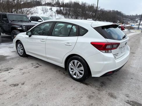 Used 2023 Subaru Impreza 2.0i image 3