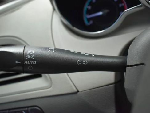 Used 2011 Chevrolet Malibu LS image 23