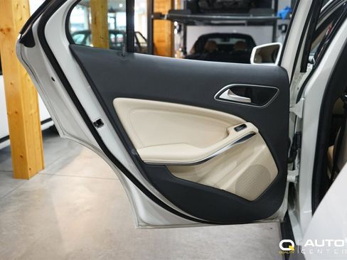 Used 2015 Mercedes-Benz GLA 250 4MATIC image 26