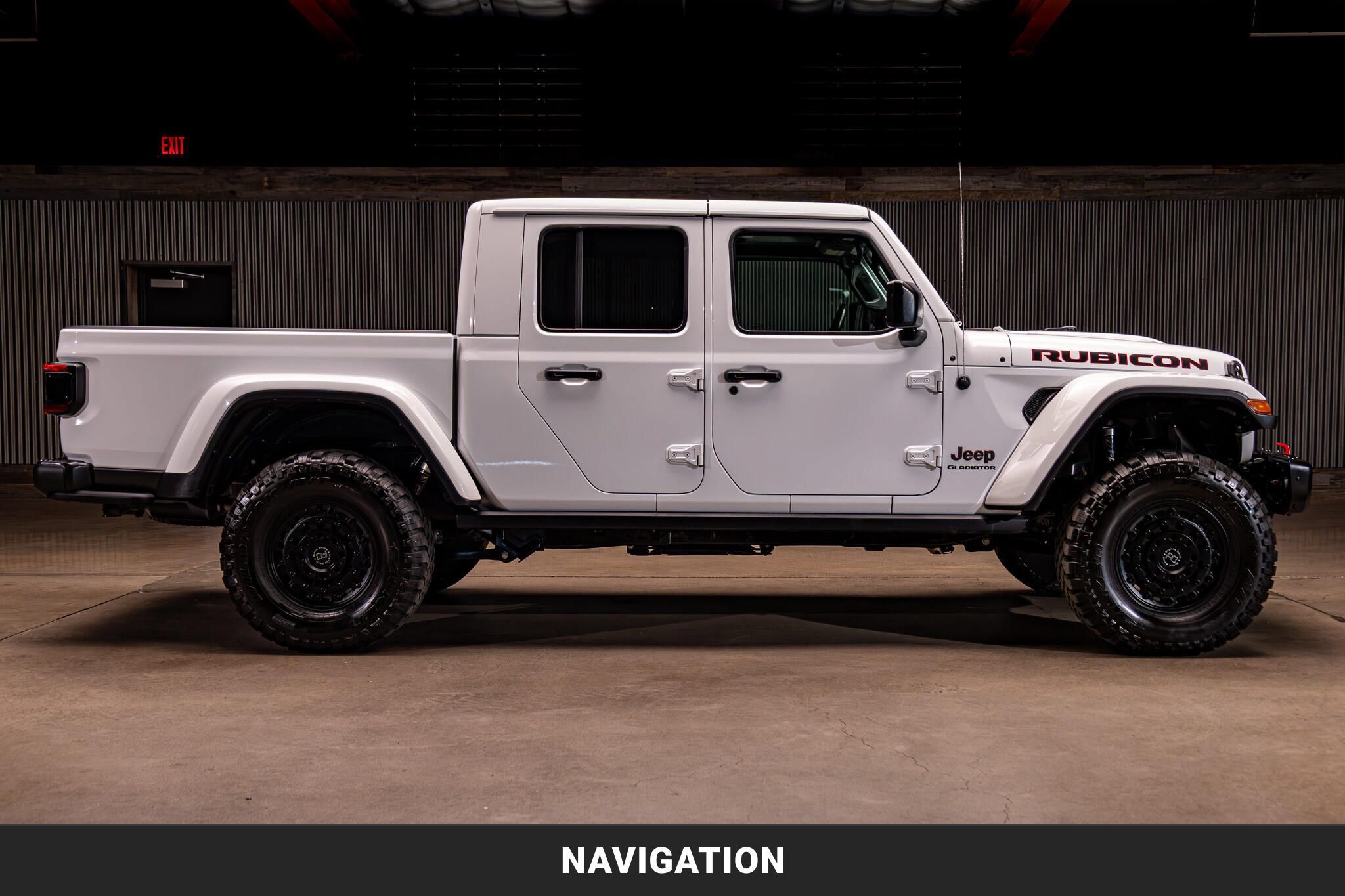 Used 2022 Jeep Gladiator Rubicon w/ LED Lighting Group AWD/4WD image 10
