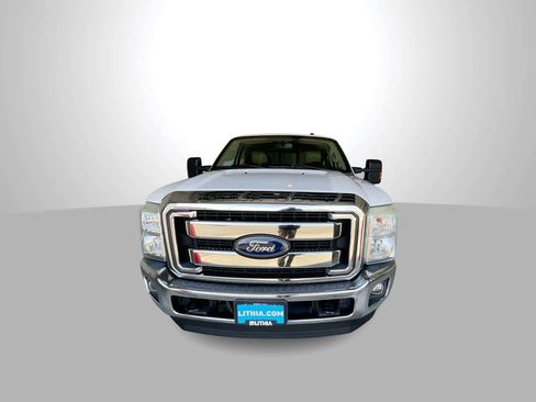 Used 2016 Ford F250 Lariat w/ Lariat Interior Package image 3