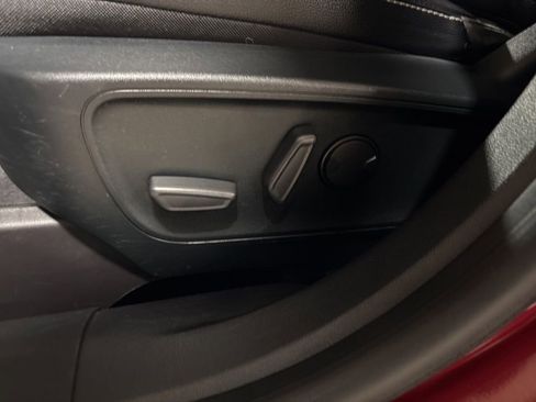 Used 2020 Ford Escape Titanium AWD/4WD image 12