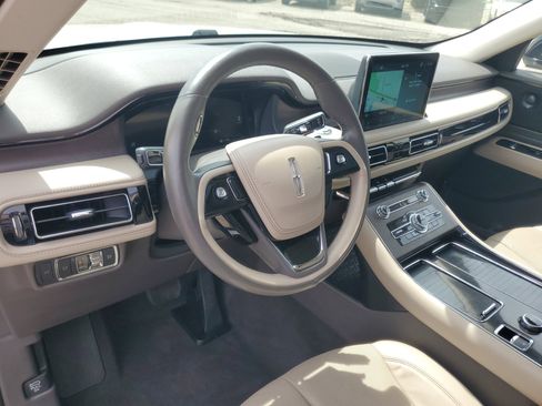 Certified 2023 Lincoln Aviator Reserve w/ Elements Package Plus AWD/4WD image 13