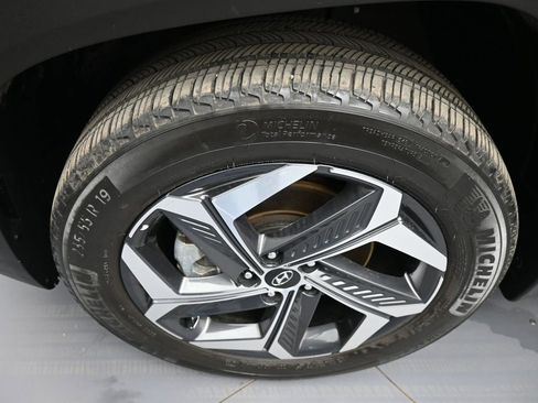 Certified 2023 Hyundai Tucson Limited image 14
