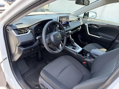 Used 2024 Toyota RAV4 XLE w/ Weather Package AWD/4WD image 16