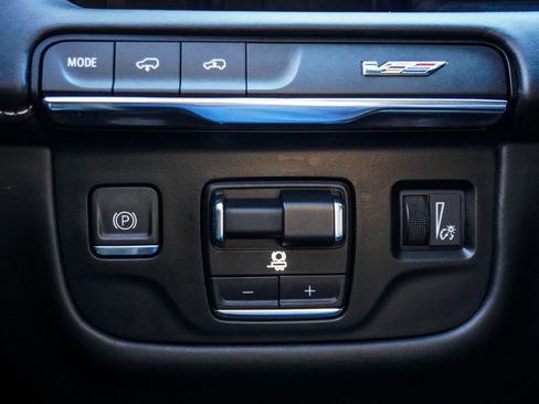 Used 2024 Cadillac Escalade V AWD/4WD image 30