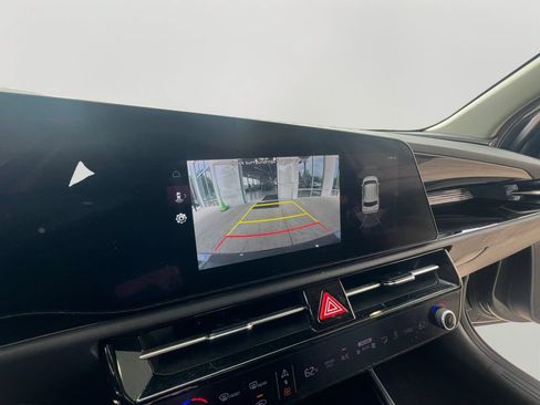 Used 2023 Kia Niro Wave w/ Wave Preserve Package FWD image 16
