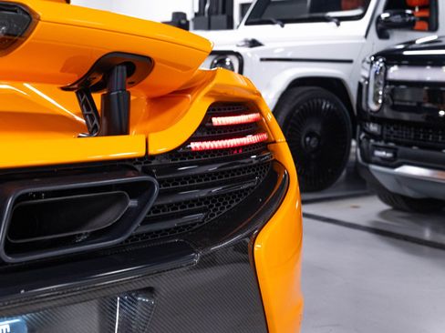 Used 2015 McLaren 650S Spider RWD image 88