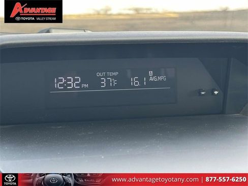 Used 2023 Subaru Crosstrek 2.0i image 29