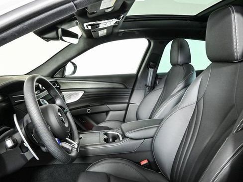 New 2025 Maserati Grecale Folgore AWD/4WD image 8